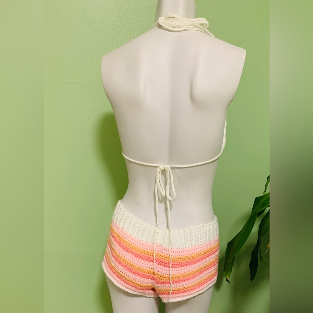 Chic Crochet Bikini Set - White and Pink - Picture 3 of 4